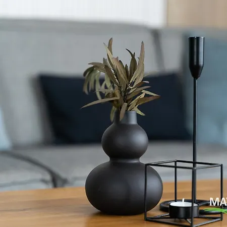 Maybesea Polanki Park Premium شقة