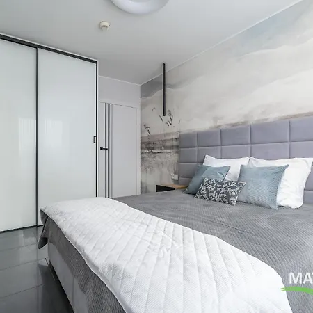 Maybesea Polanki Park Premium *