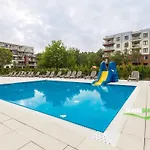 아파트 Maybesea Polanki Park Premium 코워브제크