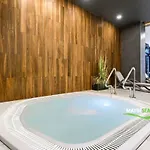 아파트 Maybesea Polanki Park Premium