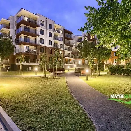 Apartment Maybesea Polanki Park Premium