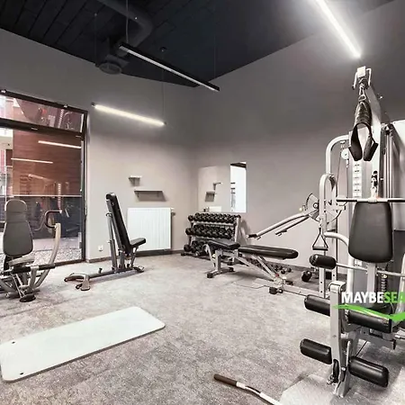 Maybesea Polanki Park Premium Apartment