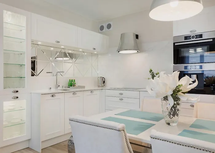 Maybesea Polanki Park Premium Apartment *